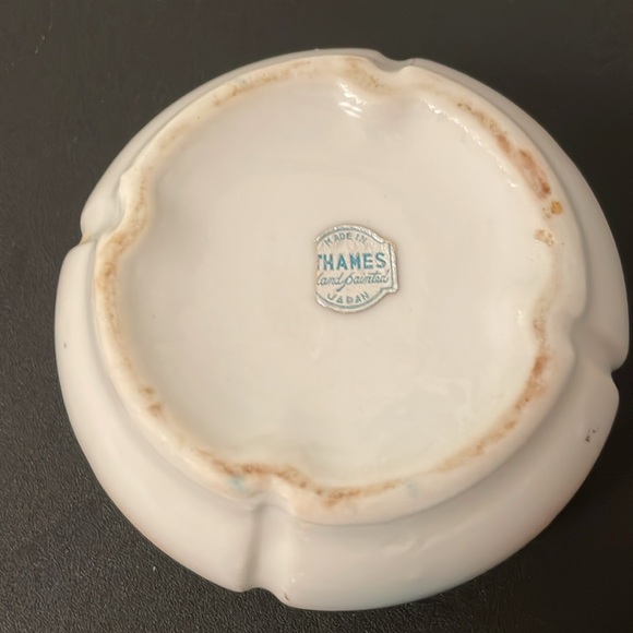 Vintage Rare Thames Hand Painted Porcelain Trinket Dish with Lid No Flaws - Picture 6 of 11